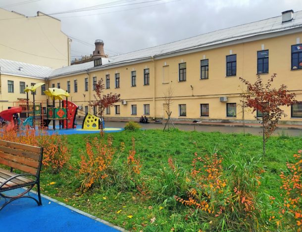 École française, San Peterburgo